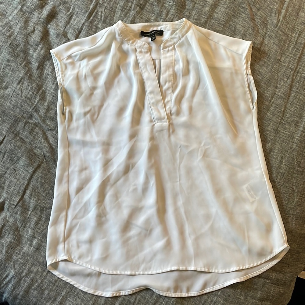 Banana Republic white sleeveless blouse